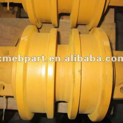 bulldozer D4D D4E undercarriage track roller